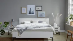 New Bed Ragnar met hoofbord hout Bedframe